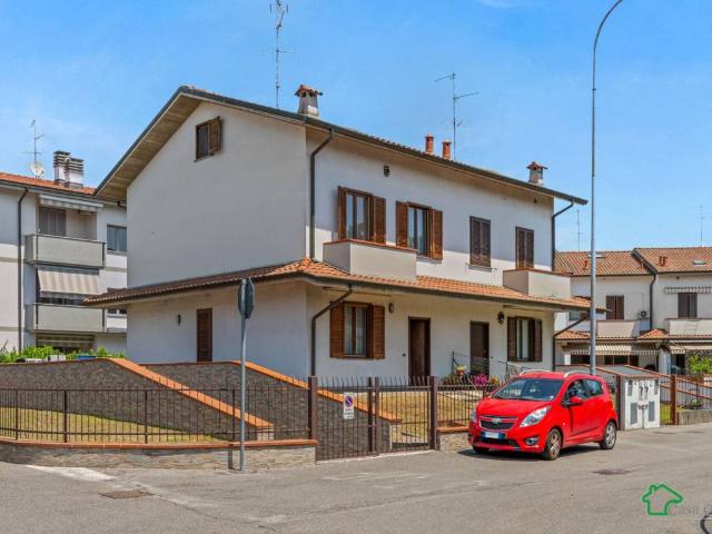 Villa Indipendente in vendita a Dresano, Lombardia