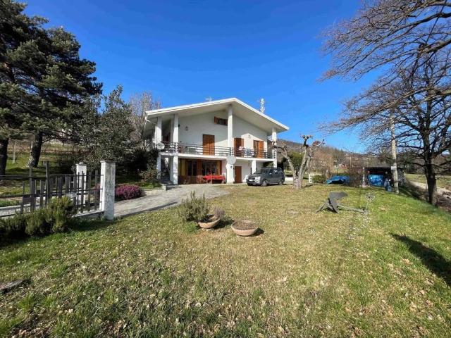 Villa Indipendente in vendita a Piemonte, Cuneo
