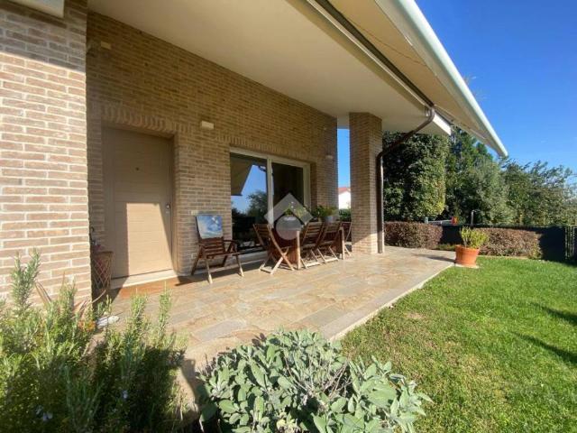 Villa Indipendente in vendita a Carrara San Giorgio, Veneto