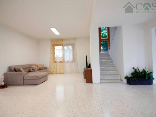 Villa Indipendente in vendita a Dueville, Veneto