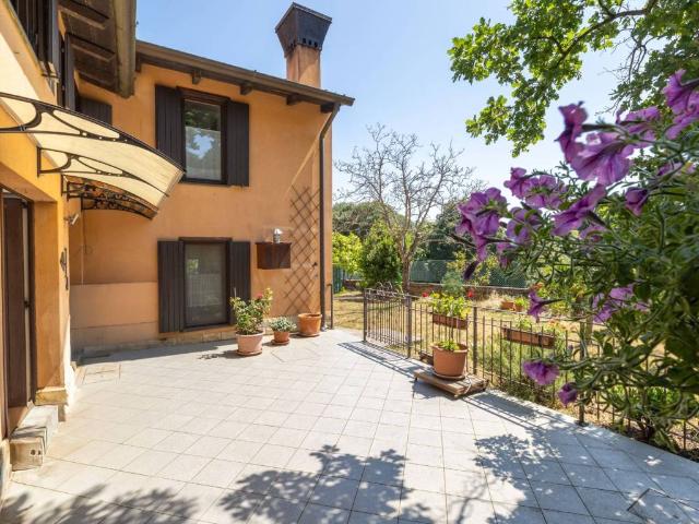 Villa Indipendente in vendita a Aurisina, Friuli-Venezia Giulia
