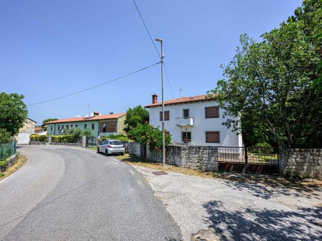 Villa Indipendente in vendita a Aurisina, Friuli-Venezia Giulia
