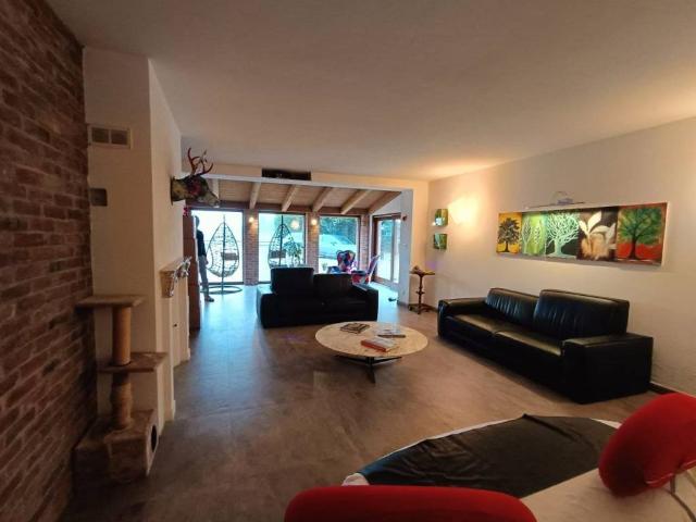 Villa Indipendente in vendita a Piemonte, Asti