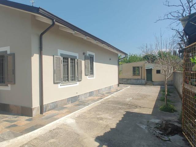 Villa Indipendente in vendita a Eboli, Campania