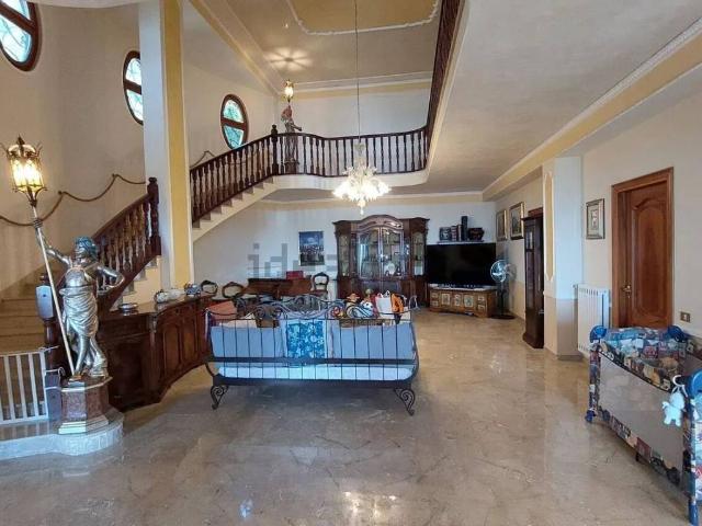 Villa Indipendente in vendita a Eboli, Campania