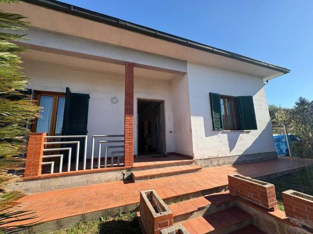 Villa Indipendente in vendita a Unione dei Comuni Circondario dell'Empolese Valdelsa, Empoli