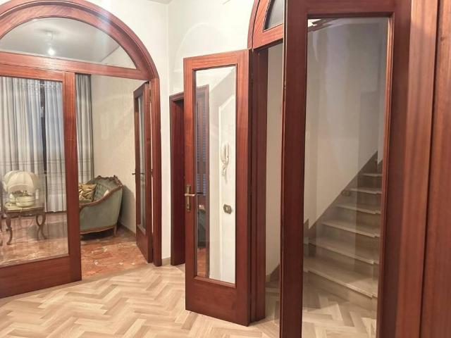 Villa Indipendente in vendita a Unione dei Comuni Circondario dell'Empolese Valdelsa, Empoli