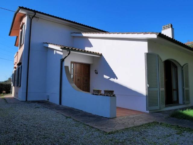 Villa Indipendente in vendita a Unione dei Comuni Circondario dell'Empolese Valdelsa, Empoli