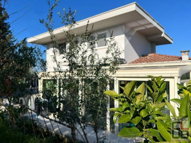 Villa Indipendente in vendita a Unione dei Comuni Circondario dell'Empolese Valdelsa, Empoli