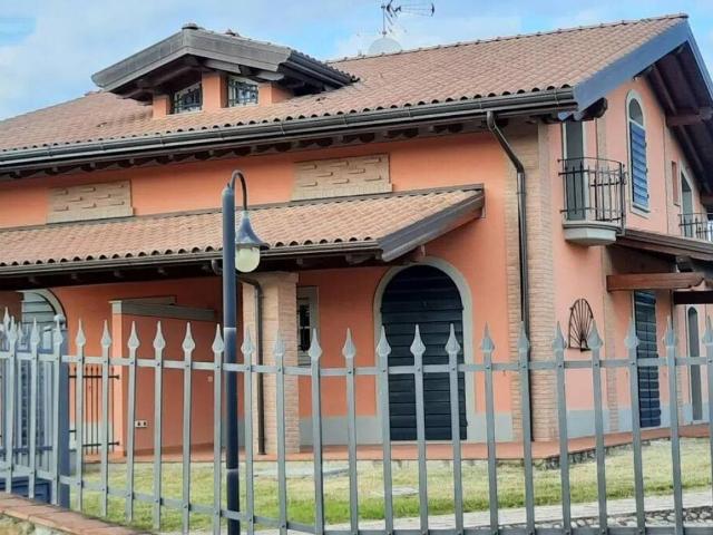 Villa Indipendente in vendita a Monterappoli, Empoli