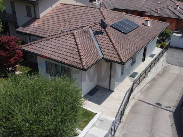 Villa Indipendente in vendita a Rova, Endine Gaiano