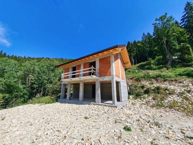 Villa Indipendente in vendita a Enego, Veneto