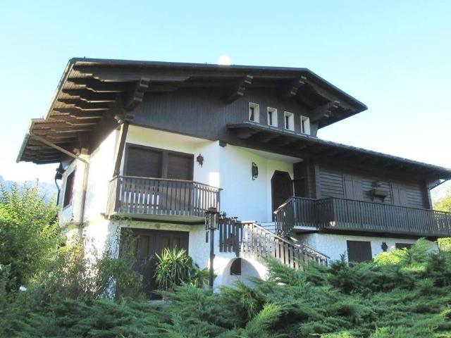 Villa Indipendente in vendita a Enemonzo, Friuli-Venezia Giulia