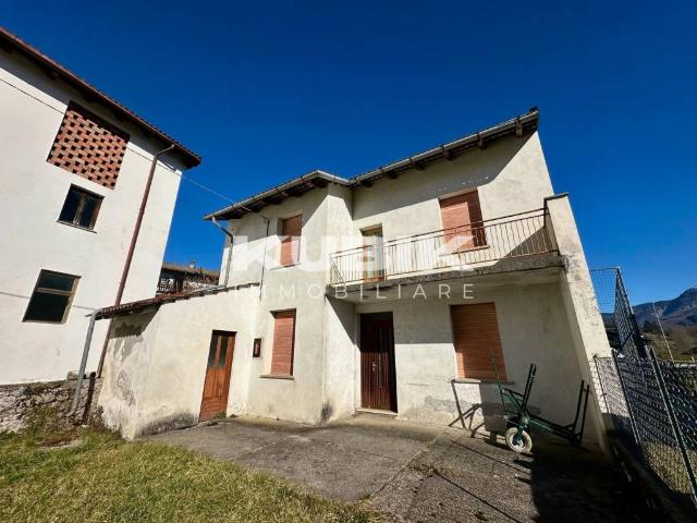 Villa Indipendente in vendita a Enemonzo, Friuli-Venezia Giulia