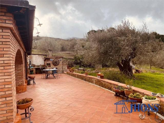 Villa Indipendente in vendita a Enna, Sicilia