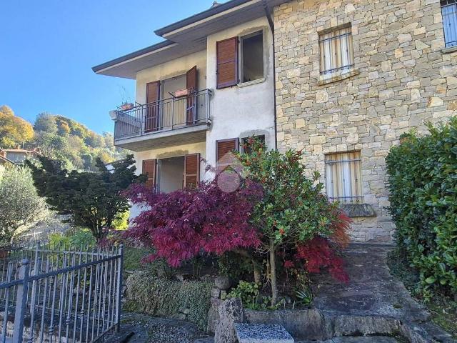 Villa Indipendente in vendita a Entratico, Lombardia