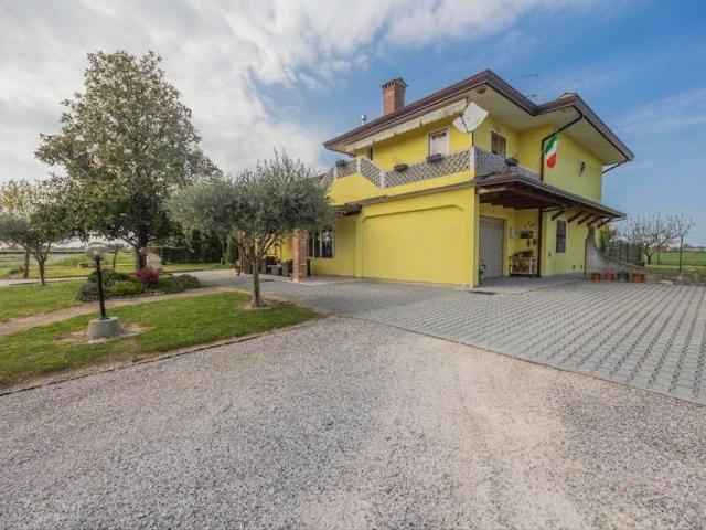 Villa Indipendente in vendita a Eraclea, Veneto