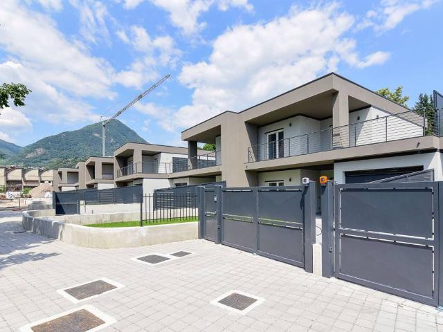 Villa Indipendente in vendita a Carpesino, Erba