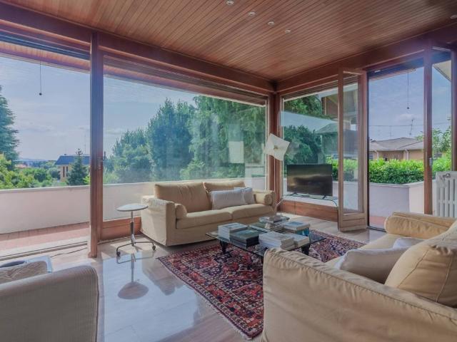 Villa Indipendente in vendita a Buccinigo, Erba