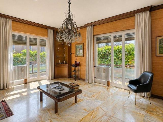 Villa Indipendente in vendita a Carpesino, Erba