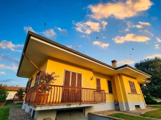 Villa Indipendente in vendita a Erbusco, Lombardia