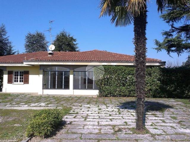 Villa Indipendente in vendita a Erbusco, Lombardia