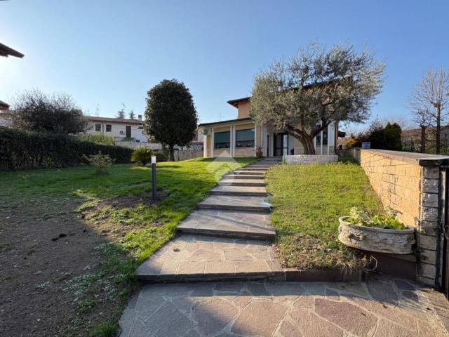 Villa Indipendente in vendita a Erbusco, Lombardia
