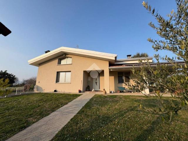Villa Indipendente in vendita a Erbusco, Lombardia