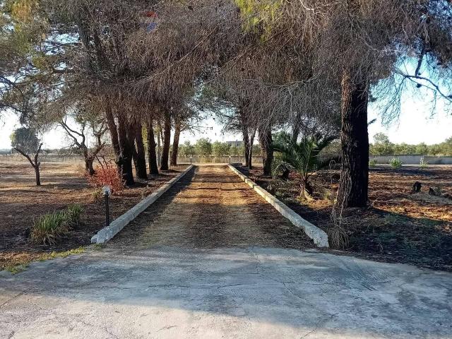 Villa Indipendente in vendita a Erchie, Brindisi