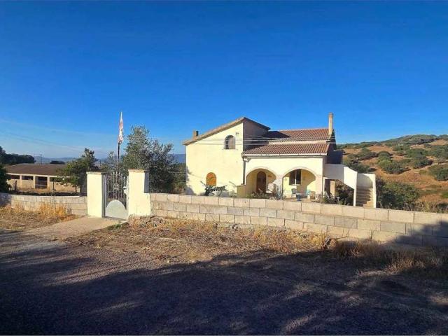 Villa Indipendente in vendita a Erula, Sardigna/Sardegna