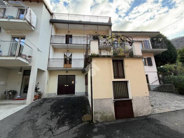 Villa Indipendente in vendita a Erve, Lombardia