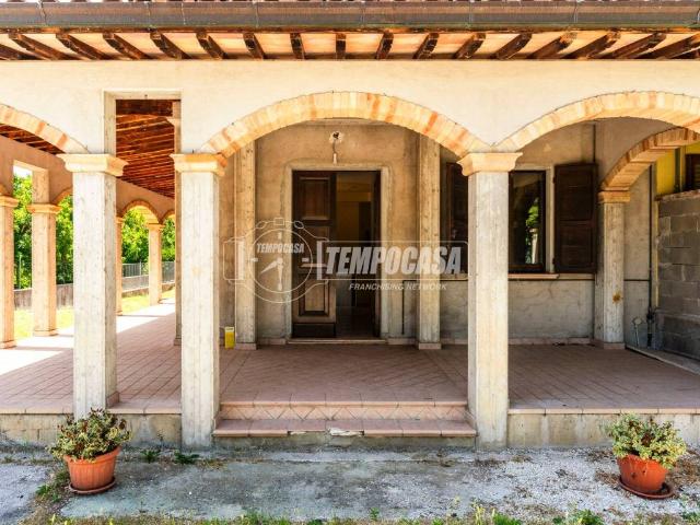Villa Indipendente in vendita a Marche, Macerata