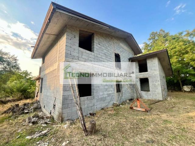 Villa Indipendente in vendita a Esperia, Lazio