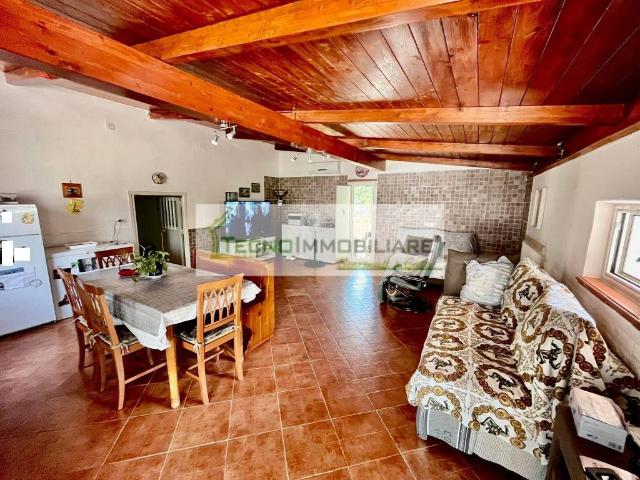 Villa Indipendente in vendita a Monticelli, Esperia