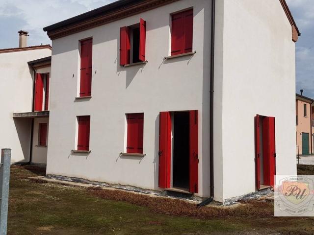 Villa Indipendente in vendita a Este, Veneto