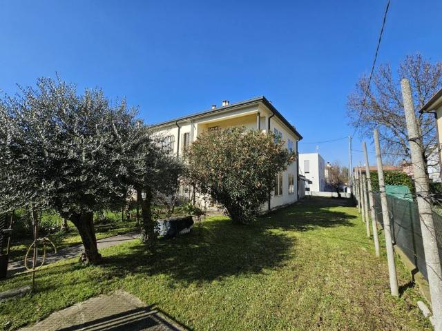 Villa Indipendente in vendita a Prà, Este