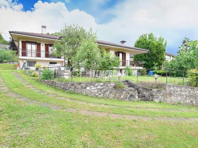 Villa Indipendente in vendita a Eupilio, Lombardia