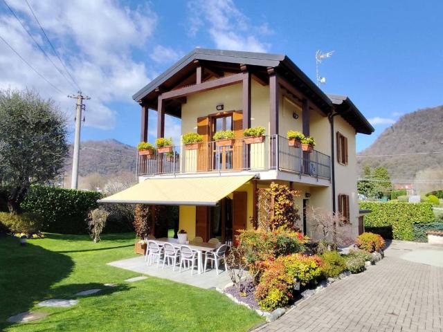 Villa Indipendente in vendita a Eupilio, Lombardia