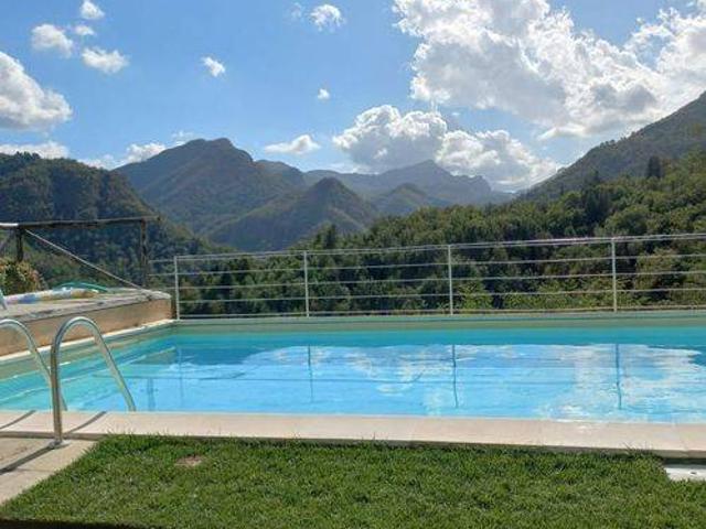 Villa Indipendente in vendita a Unione Comuni Garfagnana, Calomini