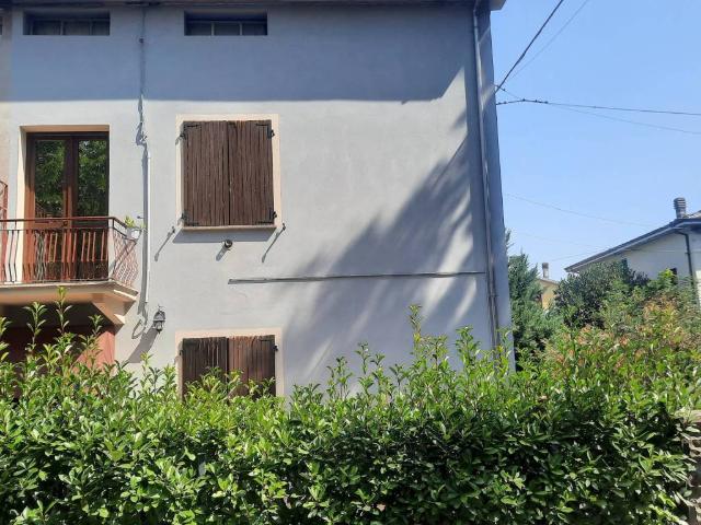 Villa Indipendente in vendita a Pianura Reggiana, Re