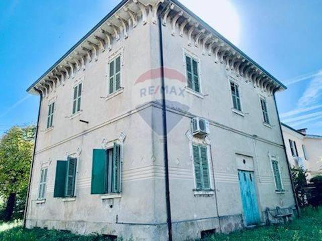 Villa Indipendente in vendita a Centro, Marche