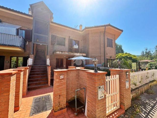 Villa Indipendente in vendita a Marche, Ancona