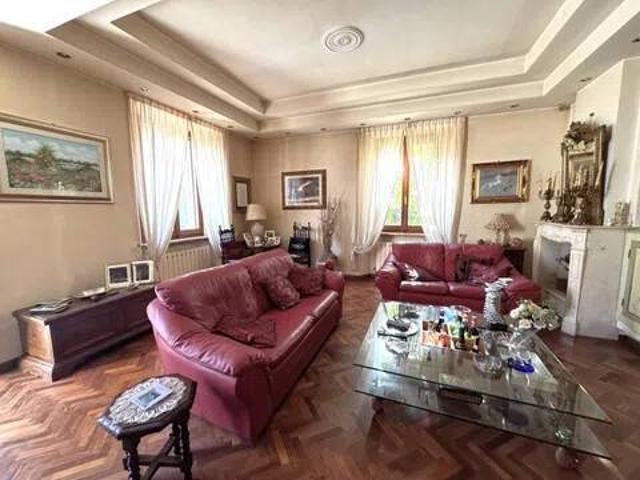 Villa Indipendente in vendita a Collepaganello, Marche