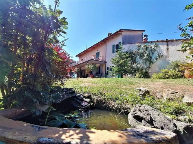 Villa Indipendente in vendita a Colle Bigo, Marche