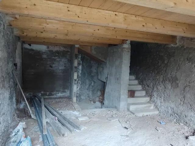 Villa Indipendente in vendita a Cesi, Marche