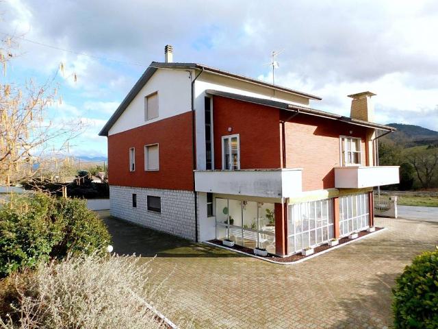 Villa Indipendente in vendita a Melano, Fabriano