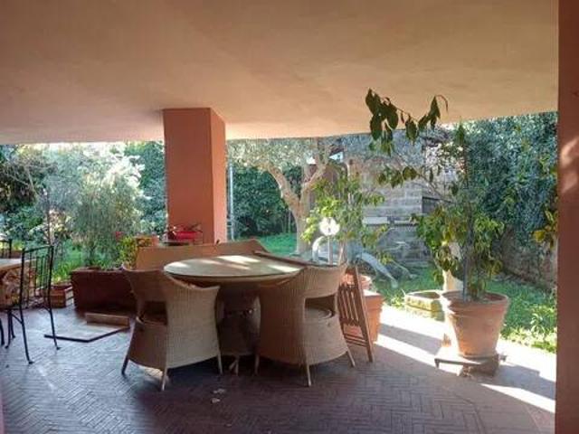 Villa Indipendente in vendita a Fabrica Di Roma, Lazio