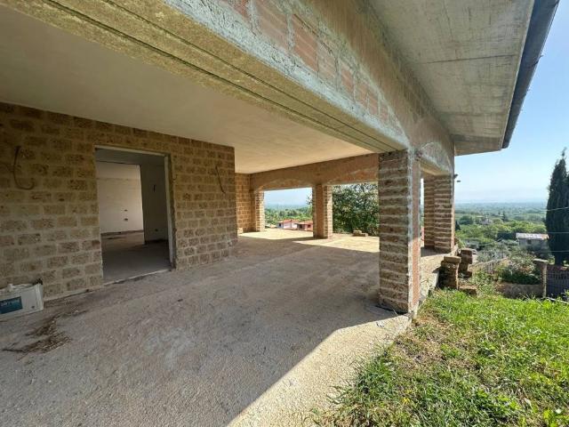 Villa Indipendente in vendita a Fabrica Di Roma, Lazio