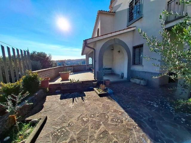 Villa Indipendente in vendita a Fabrica Di Roma, Lazio