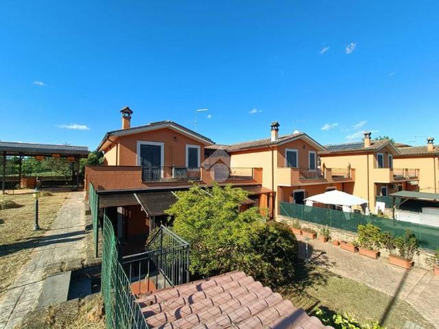 Villa Indipendente in vendita a Fabrica Di Roma, Lazio